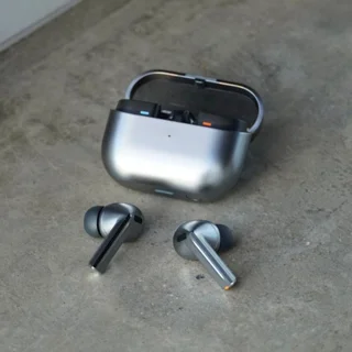 هدفون بلوتوثی سامسونگ مدل Galaxy Buds3 Pro دارای نویز کنسلینگ فعال (ANC)، درگاه شارژ USB T 101661775